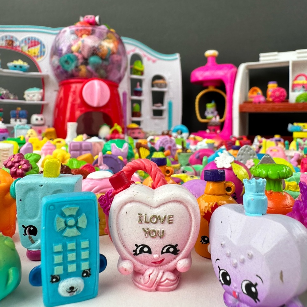 Colossal Bundle Of SHOPKINS TOYS 380+pcs Figures, Houses, Dolls, Shops, So Much!